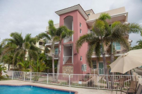 Ocean Terrace 202 a 4 min walk to Sandy Beach
